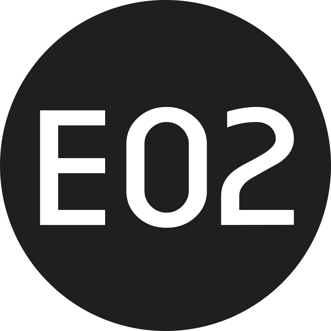 E02